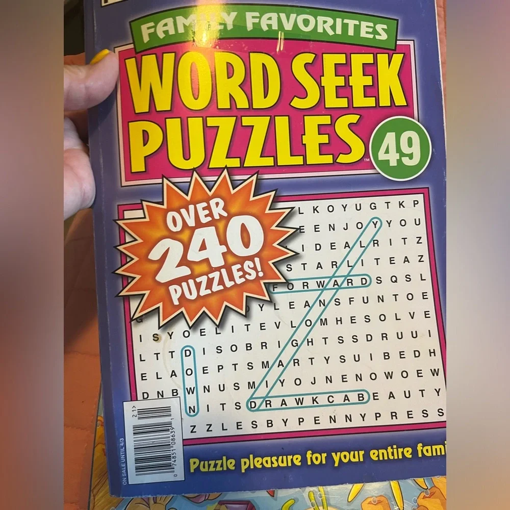 Beginner Word Hunt books pak of 4 plus unsealed word seek and brain games - Picture 3 of 5